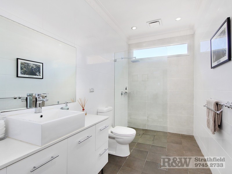 8 BEDE STREET, Strathfield South NSW 2136