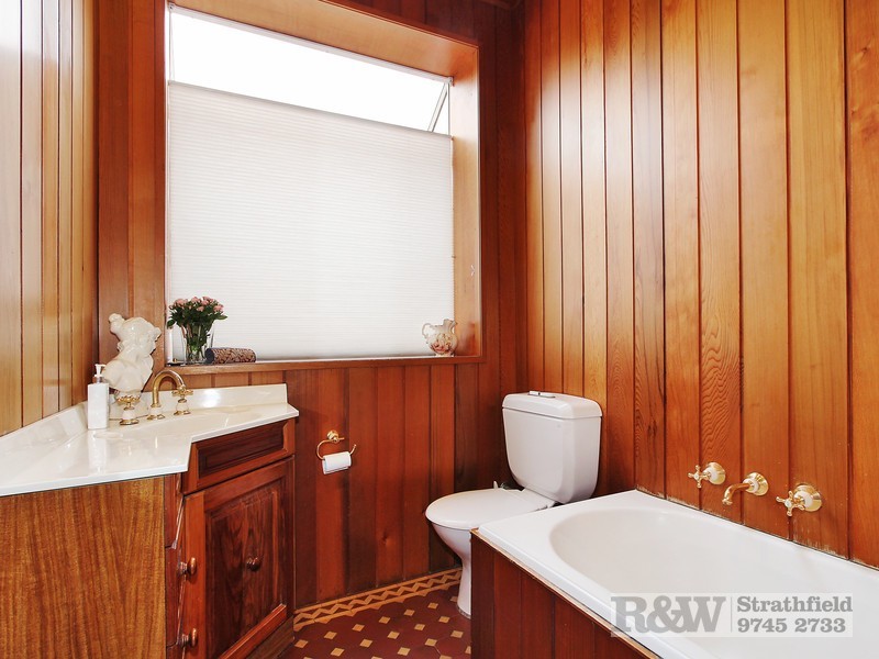 5 OXFORD ROAD, Strathfield NSW 2135