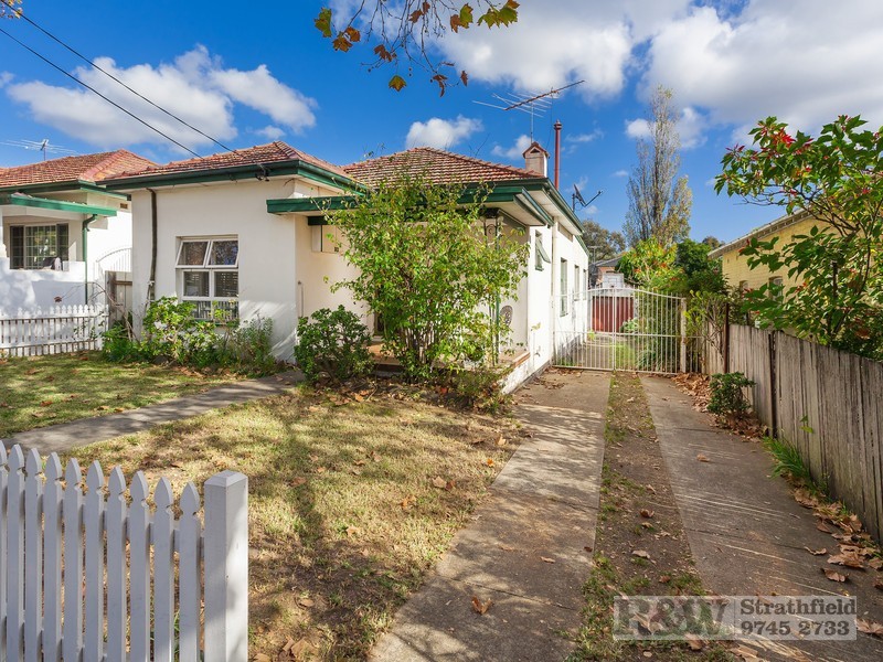 211 HOMEBUSH ROAD, Strathfield NSW 2135