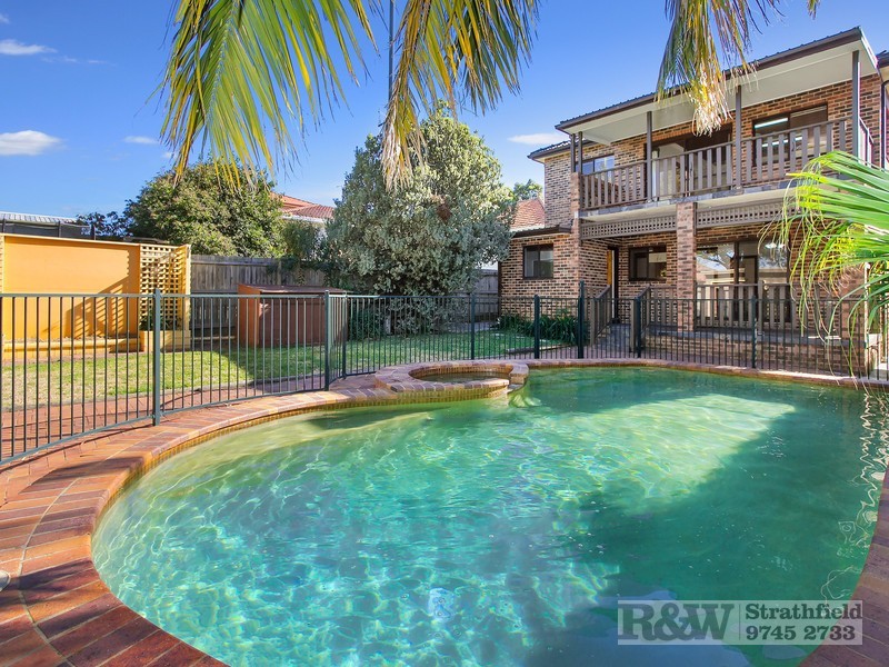 6 SHACKEL AVENUE, Concord NSW 2137