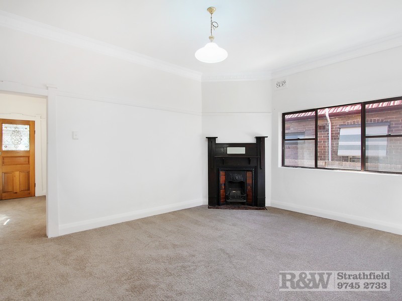 6 SHACKEL AVENUE, Concord NSW 2137