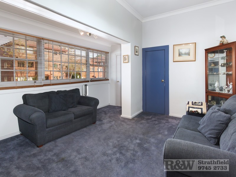1 SWAN AVENUE, Strathfield NSW 2135