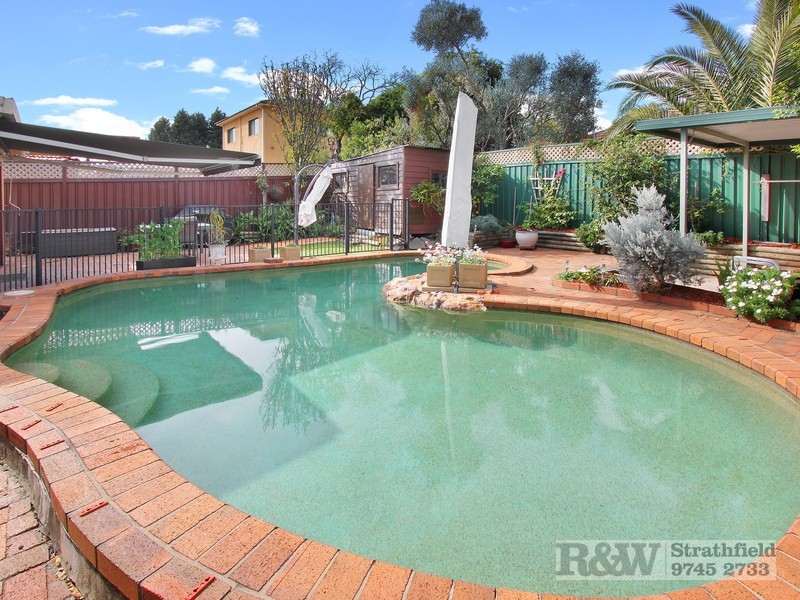 1 SWAN AVENUE, Strathfield NSW 2135