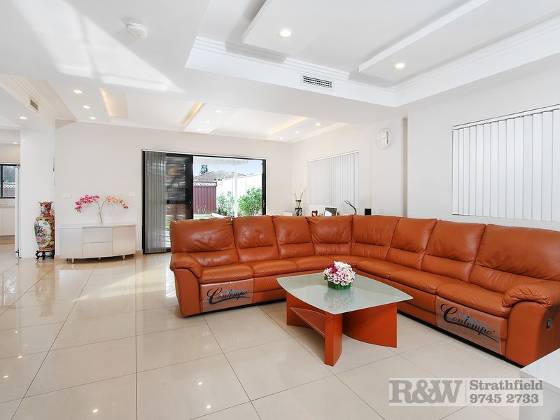 271 HOMEBUSH ROAD, Strathfield South NSW 2136