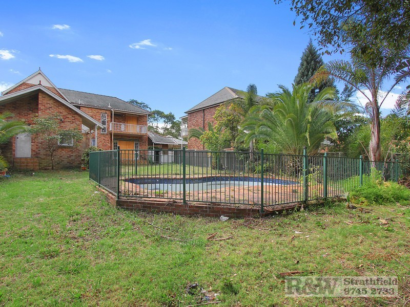 6 GELLING AVENUE, Strathfield NSW 2135