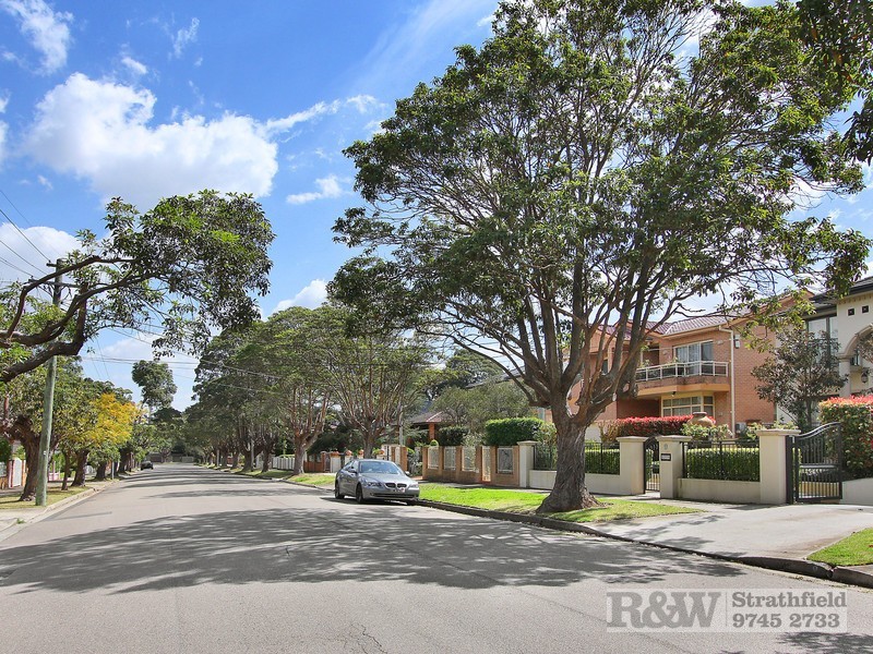 6 GELLING AVENUE, Strathfield NSW 2135