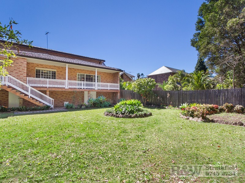 8 GELLING AVENUE, Strathfield NSW 2135
