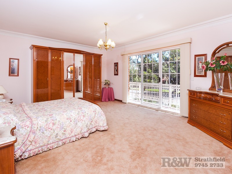 8 GELLING AVENUE, Strathfield NSW 2135