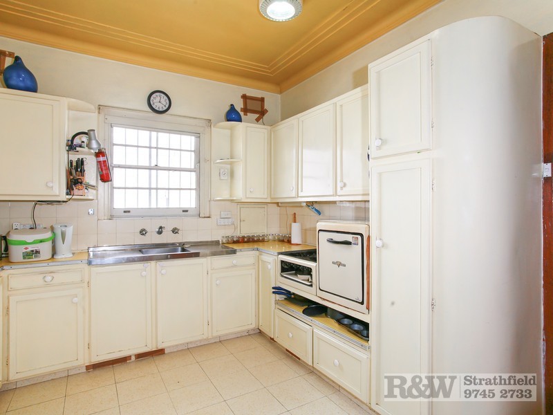 8 MELVILLE AVENUE, Strathfield NSW 2135