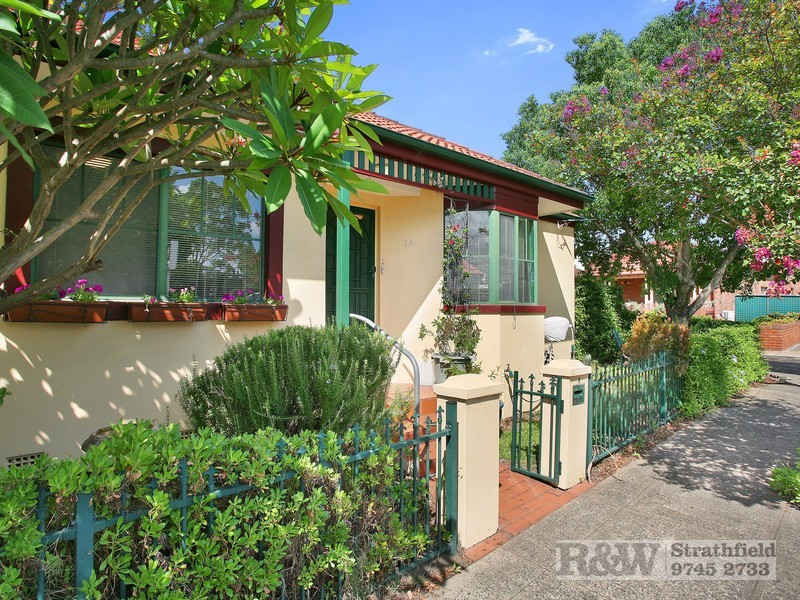 2A QUEEN ST, Croydon NSW 2132