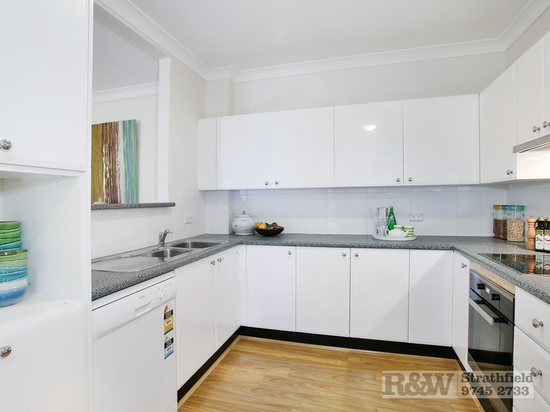 1/247G Burwood Rd, Concord NSW 2137