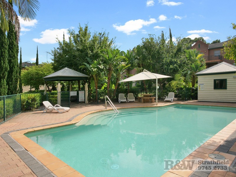 1/247G Burwood Rd, Concord NSW 2137