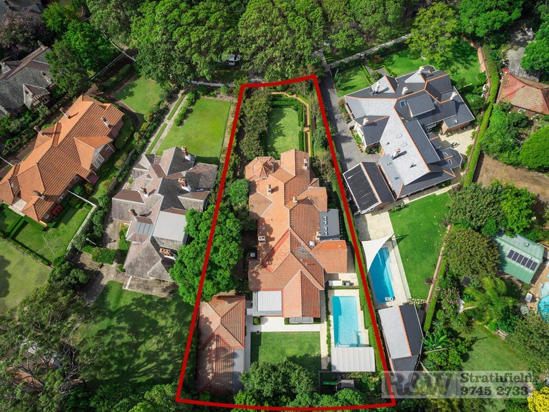 4 APPIAN WAY, Burwood NSW 2134