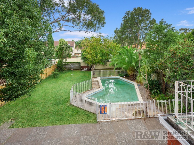 4 Strathfield Ave, Strathfield NSW 2135