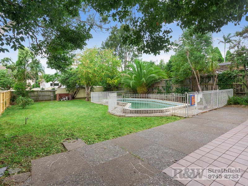 4 Strathfield Ave, Strathfield NSW 2135
