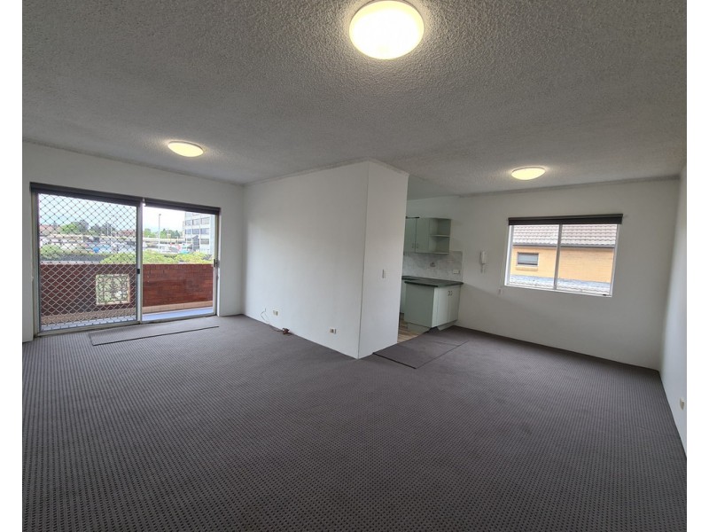 13/6-8 REDMYRE ROAD, Strathfield NSW 2135