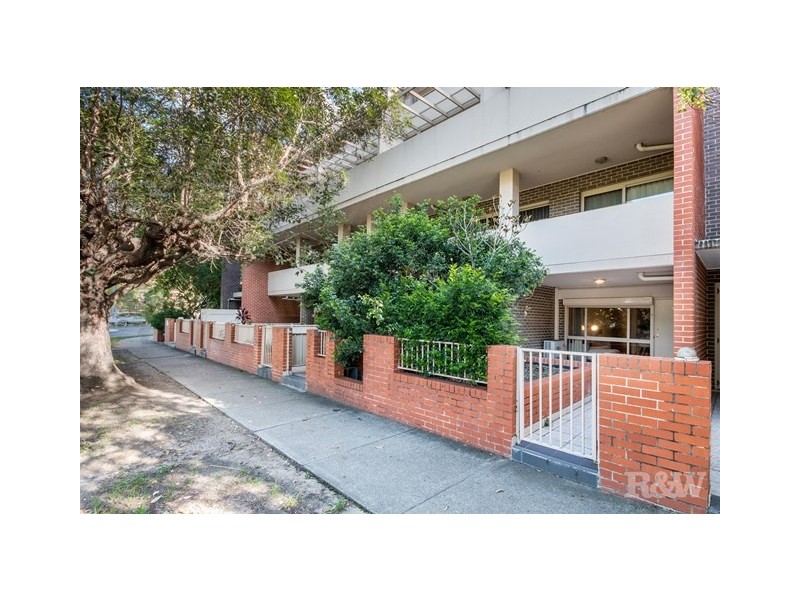 21/6-8 THE CRESCENT, Homebush NSW 2140