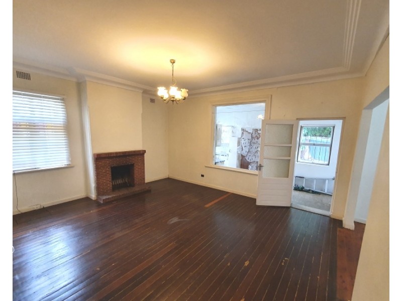 1 MILTON STREET NORTH, Ashfield NSW 2131