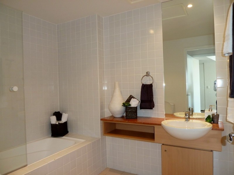 121/27 BENNELONG PARKWAY, Wentworth Point NSW 2127