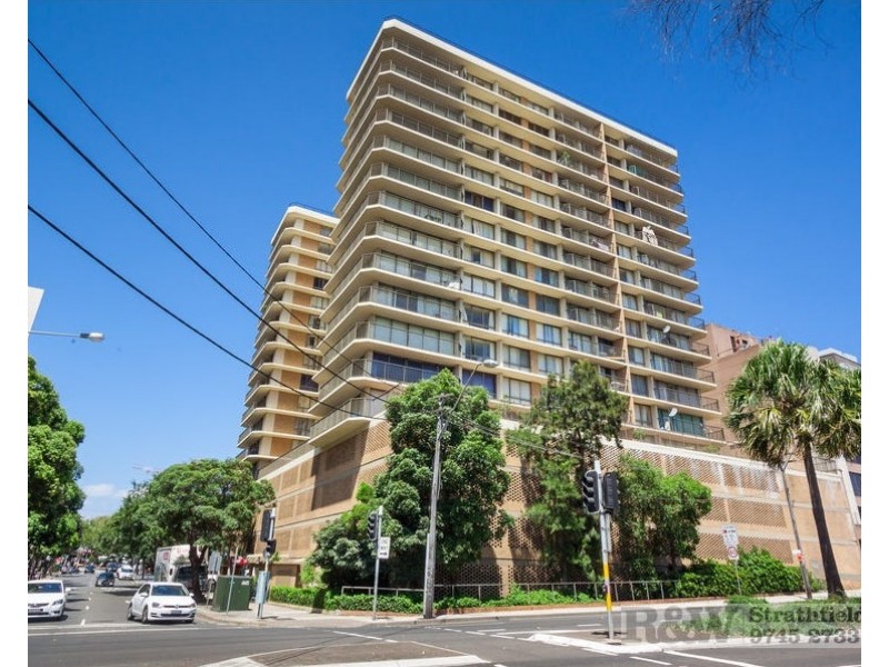 17A 30-34 CHURCHILL AVE, Strathfield NSW 2135