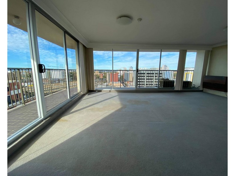 17A 30-34 CHURCHILL AVE, Strathfield NSW 2135