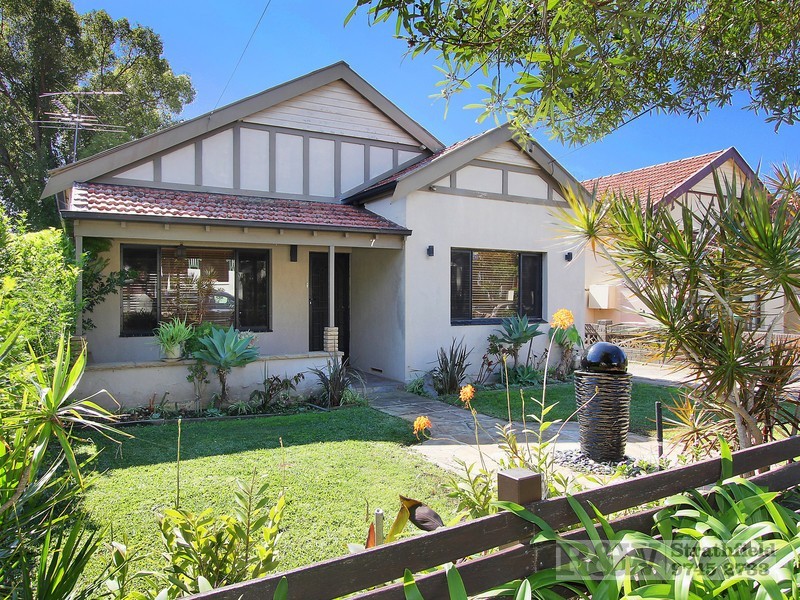 7 Chatfield Avenue, Belfield NSW 2191