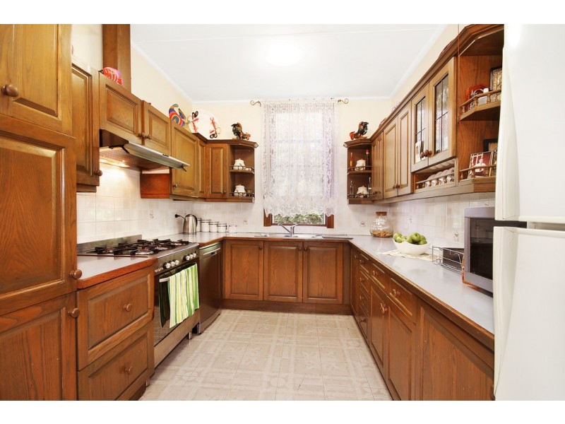 20 SWAN AVENUE, Strathfield NSW 2135