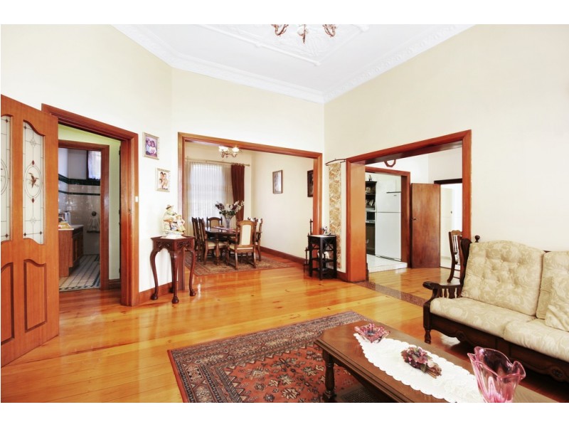 20 SWAN AVENUE, Strathfield NSW 2135