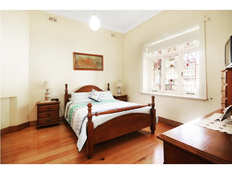 20 SWAN AVENUE, Strathfield NSW 2135