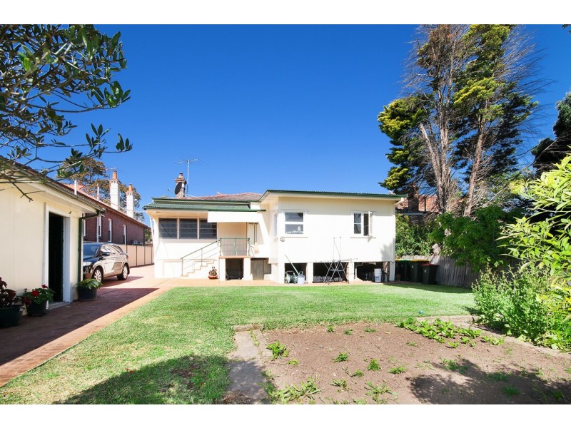 20 SWAN AVENUE, Strathfield NSW 2135