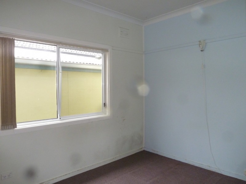 283 NOBLE AVENUE, Greenacre NSW 2190