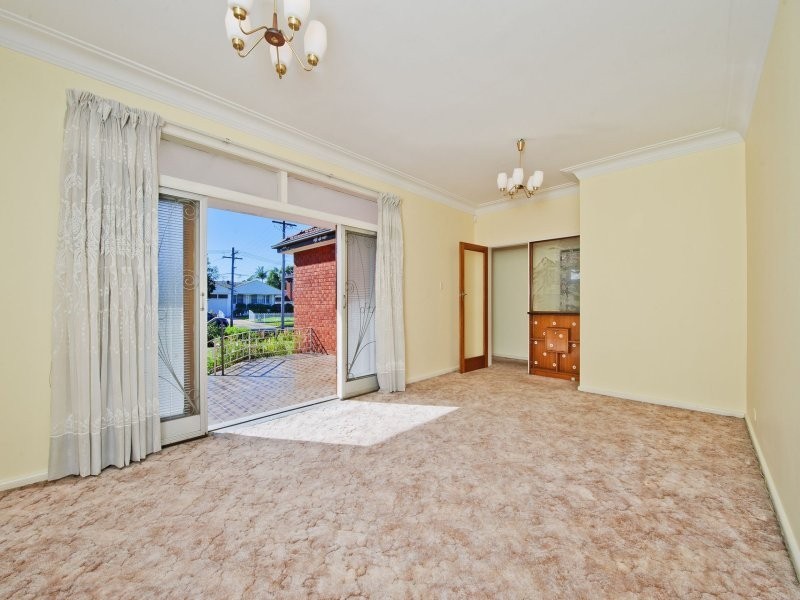 32 CAVE ROAD, Strathfield NSW 2135