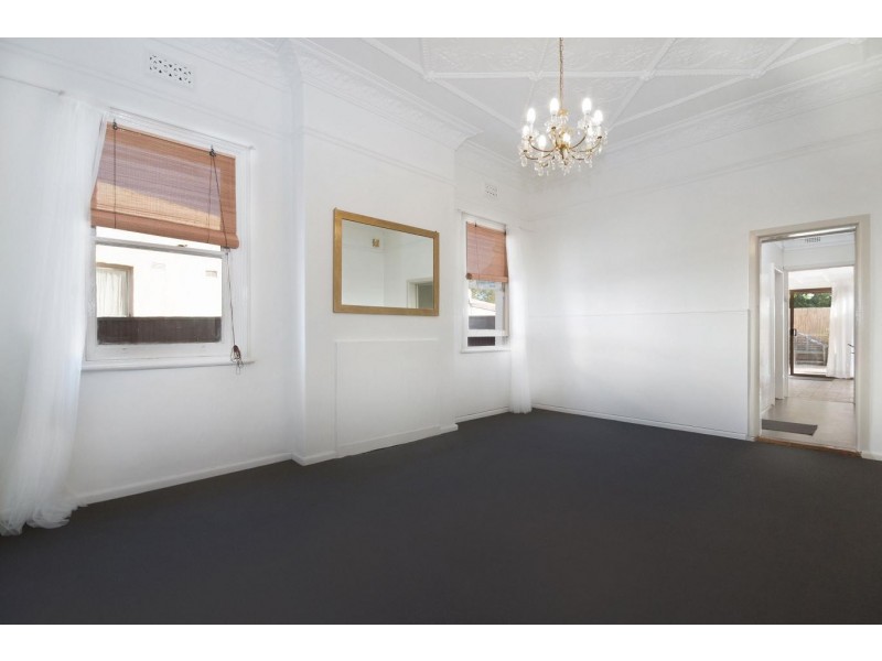 44 THE CRESCENT, Homebush NSW 2140