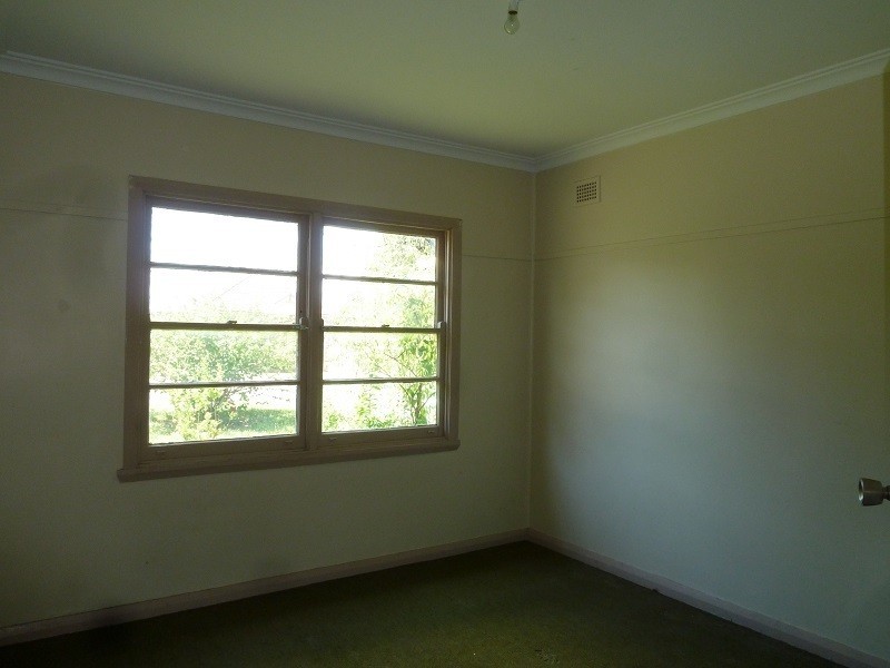 5 WILBUR STREET, Greenacre NSW 2190