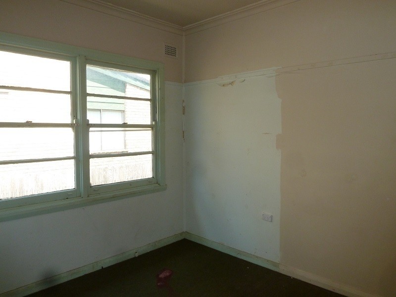 5 WILBUR STREET, Greenacre NSW 2190