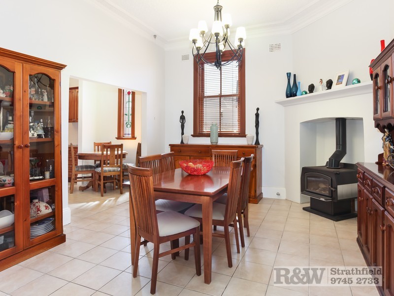 187 OLD KENT ROAD, Greenacre NSW 2190