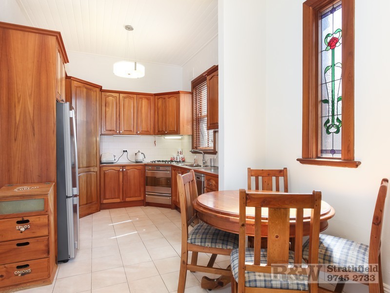 187 OLD KENT ROAD, Greenacre NSW 2190