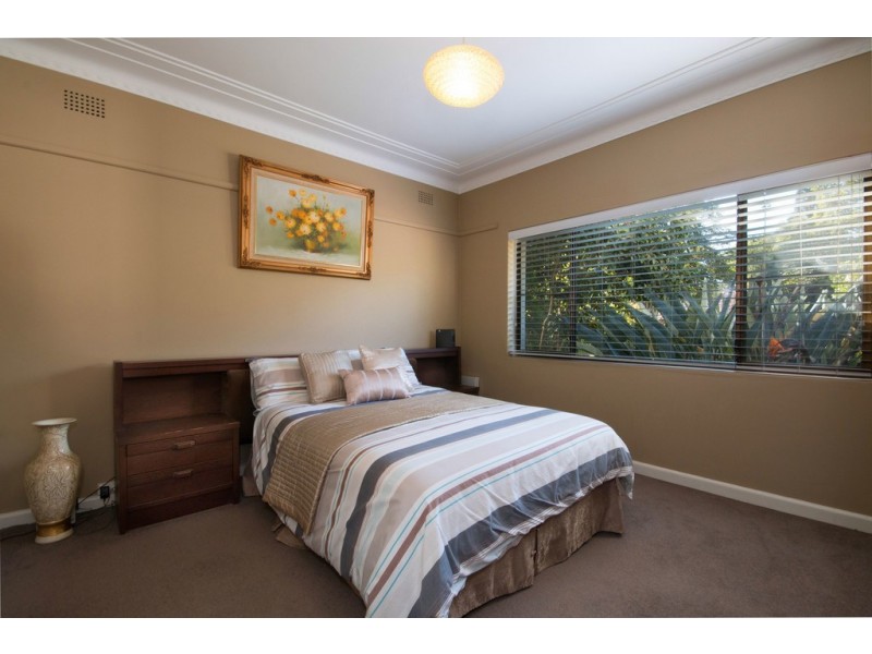 26 BADGERY AVENUE, Homebush NSW 2140