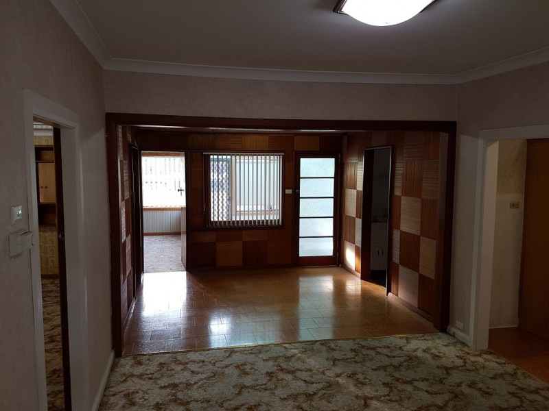 21 CHEDDAR ST, Blakehurst NSW 2221