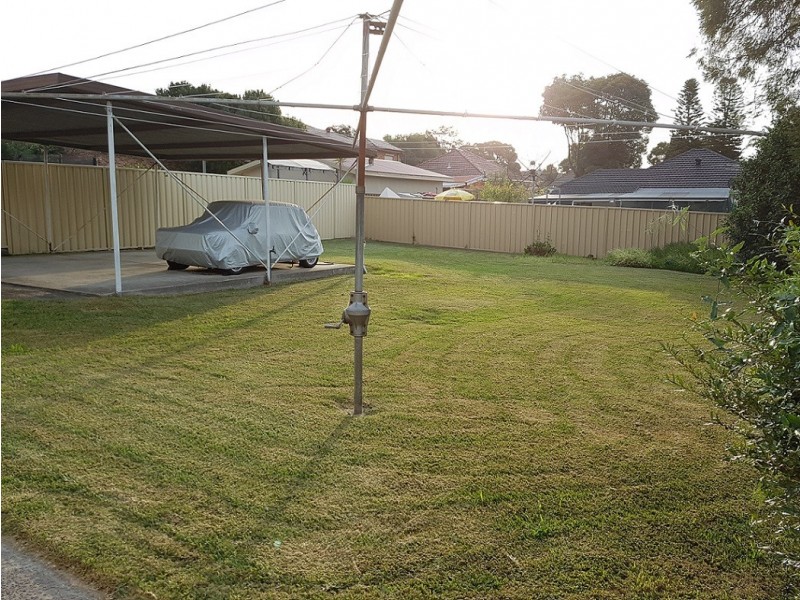 21 CHEDDAR ST, Blakehurst NSW 2221