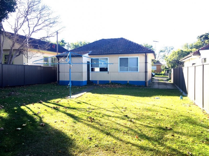 15 WILBUR STREET, Greenacre NSW 2190