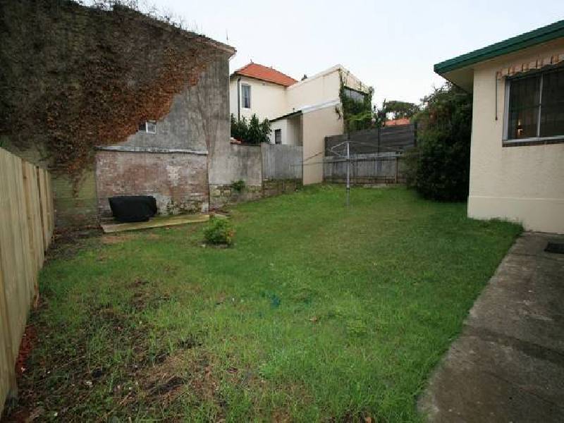 18 Allens Parade, Bondi Junction NSW 2022