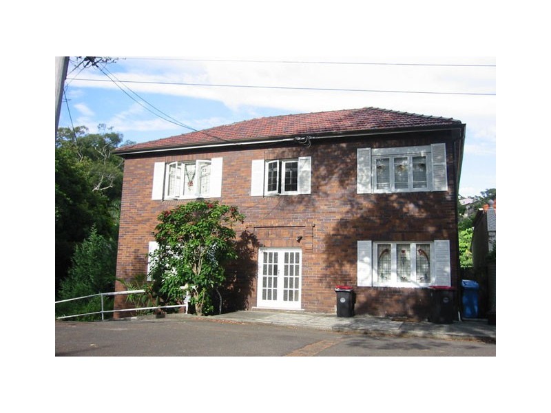 2/11 Russell Street, Woollahra NSW 2025