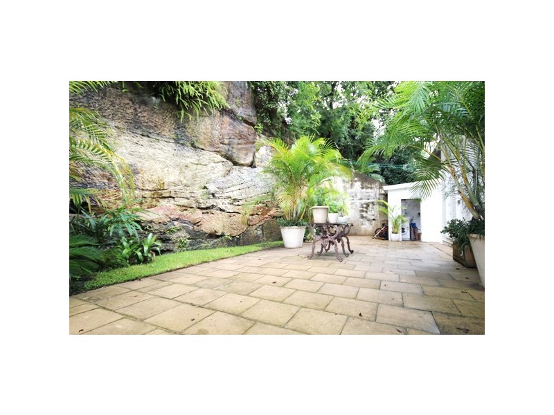 1/30 New Beach Road, Darling Point NSW 2027