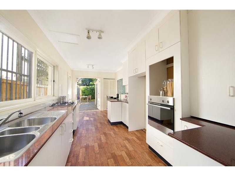 121 Denison Street, Bondi Junction NSW 2022