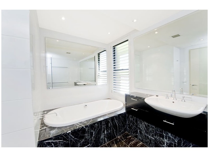 13/22  Wylde Street, Potts Point NSW 2011