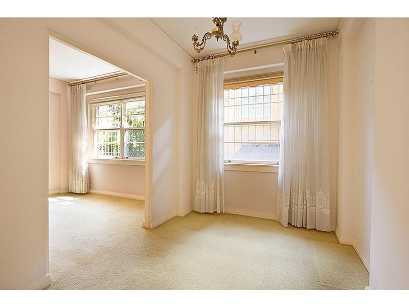 2/4 Henrietta Street, Double Bay NSW 2028