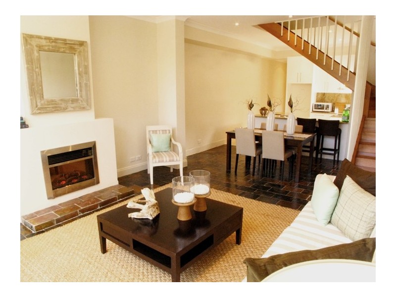 14 Edgecliff Road, Woollahra NSW 2025