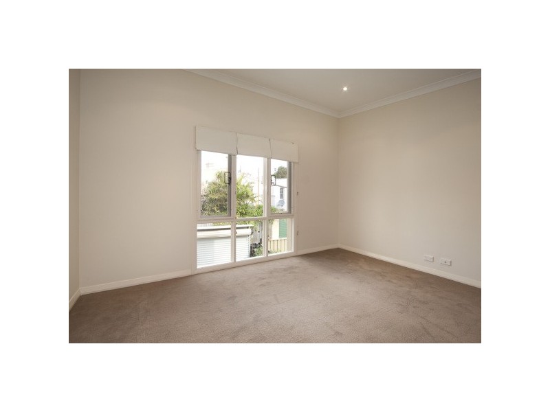 14 Edgecliff Road, Woollahra NSW 2025