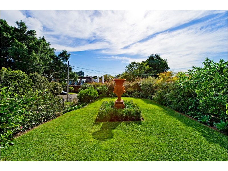 9 Drumalbyn Road, Bellevue Hill NSW 2023